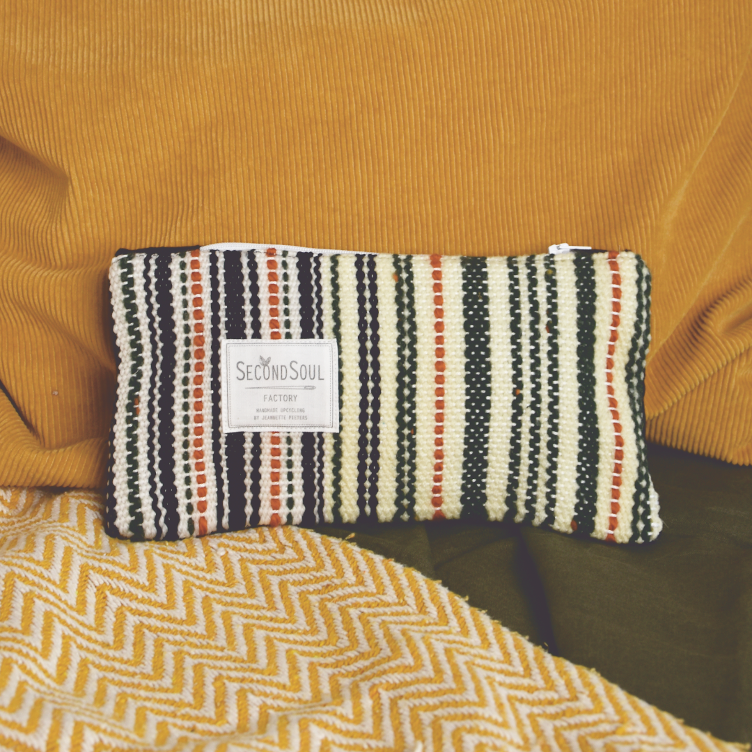 WOVEN PENCILCASE