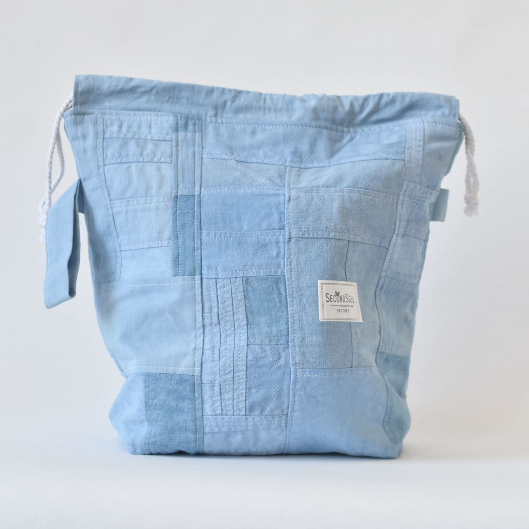 Stricktasche Indigo aus Stoffresten